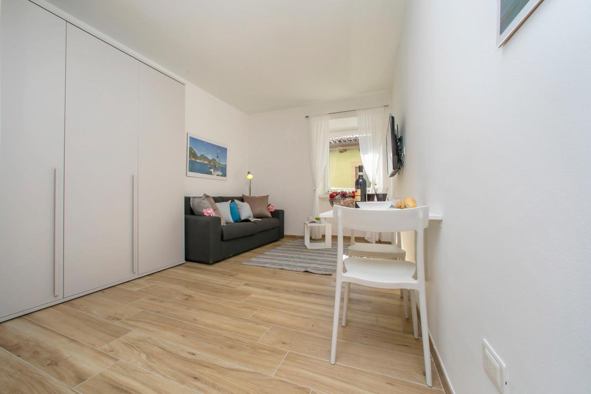 Nido Sui Tetti Di Riva Del Garda - Happy Rentals Экстерьер фото