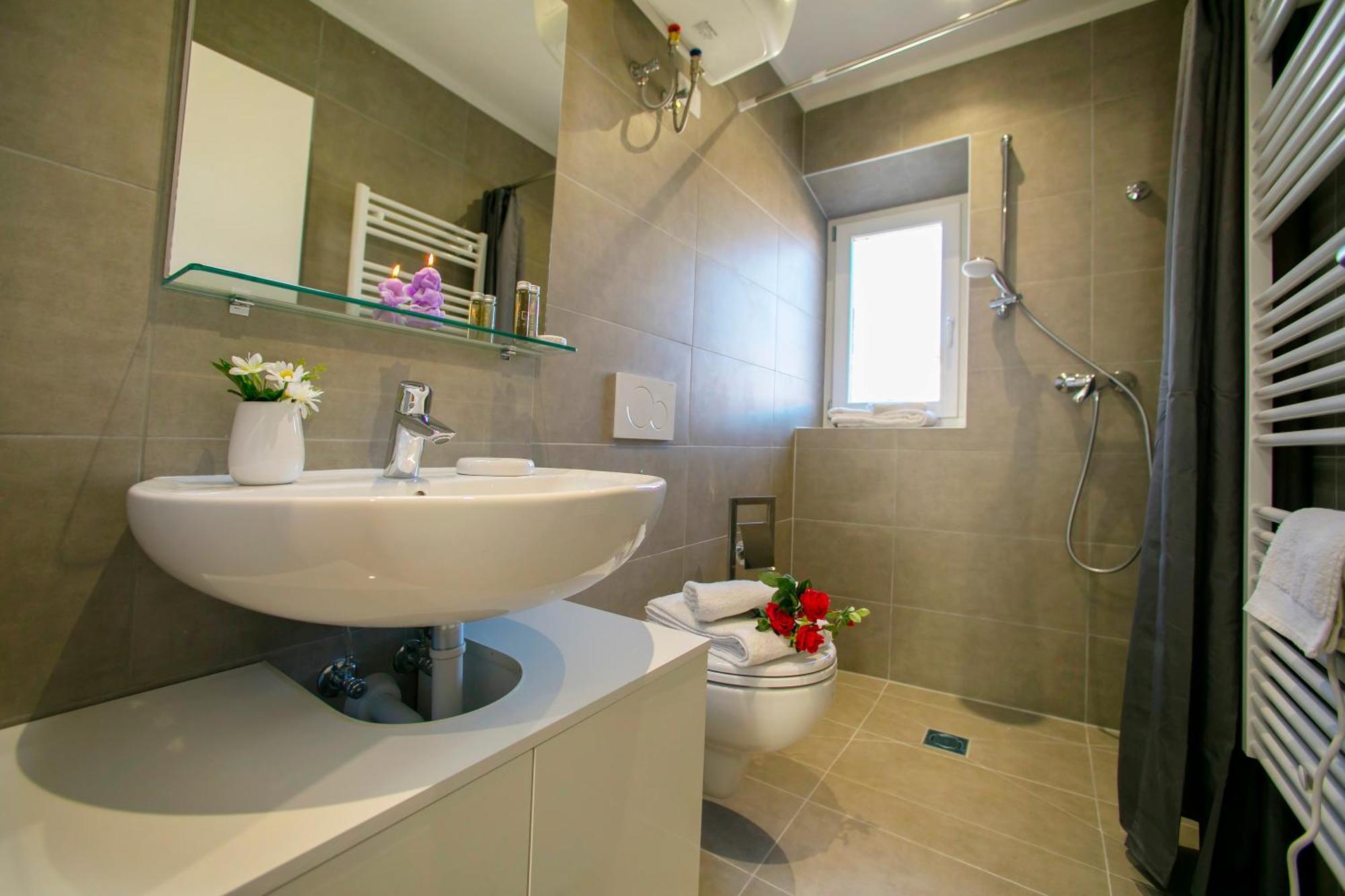 Nido Sui Tetti Di Riva Del Garda - Happy Rentals Экстерьер фото