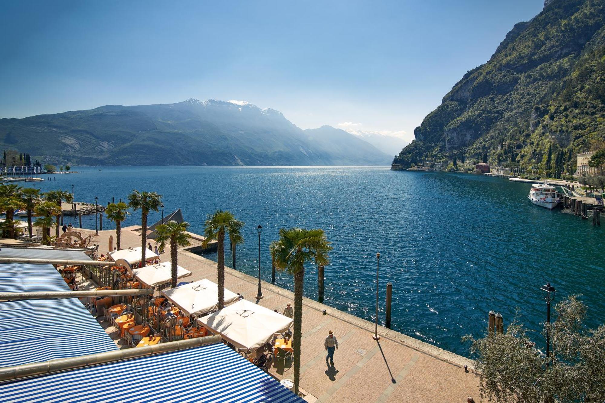 Nido Sui Tetti Di Riva Del Garda - Happy Rentals Экстерьер фото